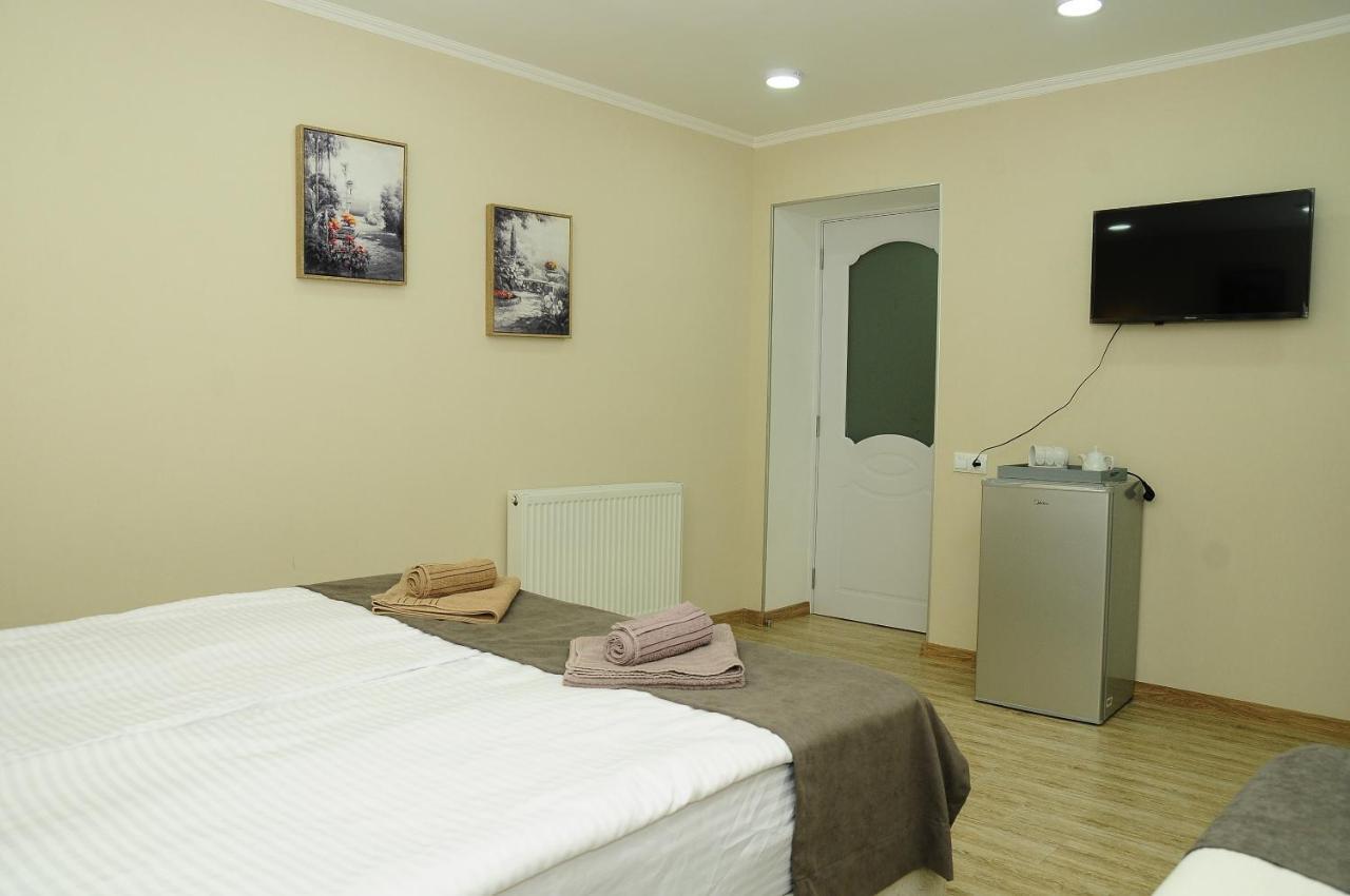 Erik'S Guest House Borjomi Exterior photo